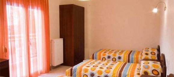 24-Zimmer Stadthaus in Larissa, Greece, Nr. 4785 6