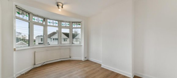 4 غرف نوم عقار تجاري في Feltham, United Kingdom رقم 9786 4