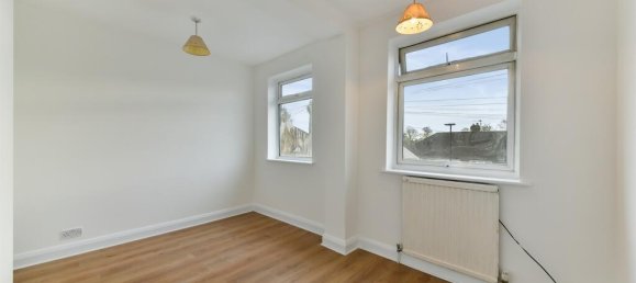 4 غرف نوم عقار تجاري في Feltham, United Kingdom رقم 9786 5