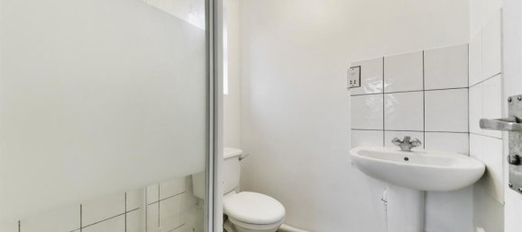 4 غرف نوم عقار تجاري في Feltham, United Kingdom رقم 9786 8