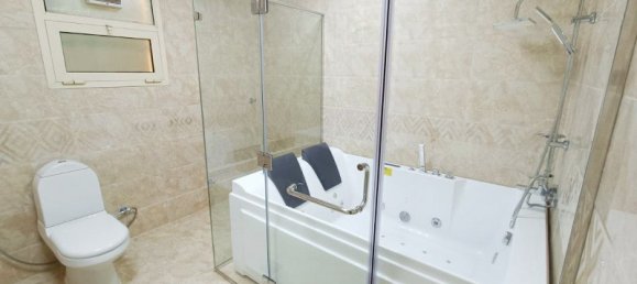 8 bedrooms Villa in Abu Dhabi, UAE No. 12184 14