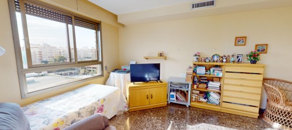 4 Schlafzimmer Wohnung in Valencia, Spain, Nr. 15228 3