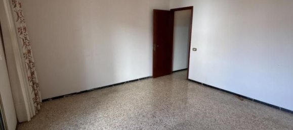 4 bedrooms Apartment in Las Palmas De Gran Canaria, Spain No. 184574 5