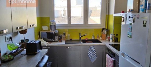 2 chambres Appartement à Lorient, France No. 207034 5