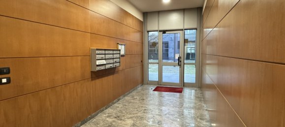 3 rooms Office in Turin, Italy No. 127101 10