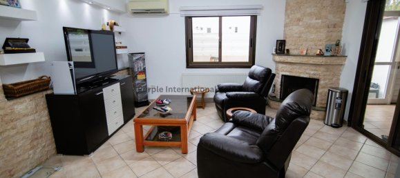 4 bedrooms Villa in Aradippou, Cyprus No. 5254 12