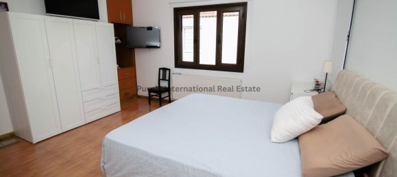 4 bedrooms Villa in Aradippou, Cyprus No. 5254 18