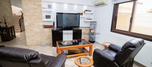 4 bedrooms Villa in Aradippou, Cyprus No. 5254 15