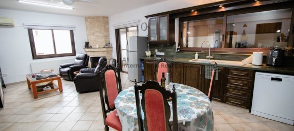 4 bedrooms Villa in Aradippou, Cyprus No. 5254 14