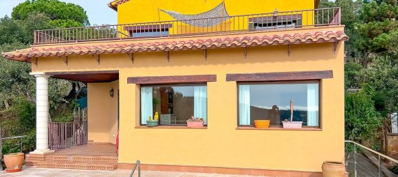 5 bedrooms Villa in Lloret de Mar, Spain No. 11160 4