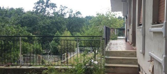 Apartamento de 5 habitaciónes en Urbe, Italy No. 8586 2