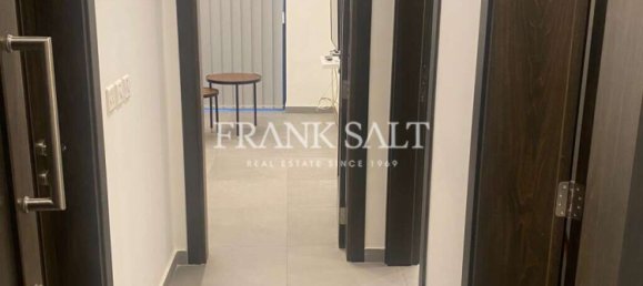 1 chambre Appartement à Ta' Xbiex, Malta No. 5018 5