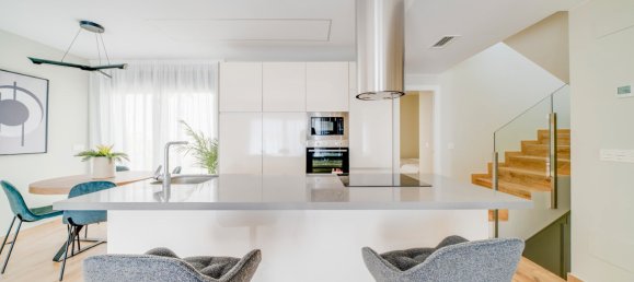 Casa de 4 dormitorios en Alicante, Spain No. 131838 11