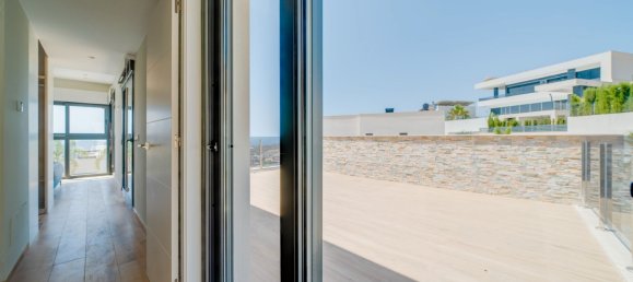 Casa de 4 dormitorios en Alicante, Spain No. 131838 41