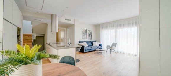 Casa de 4 dormitorios en Alicante, Spain No. 131838 3