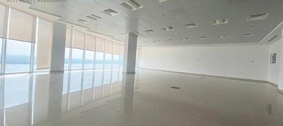 Oficina en Ras Al Khaimah, UAE 185.8 m² No. 95039 5