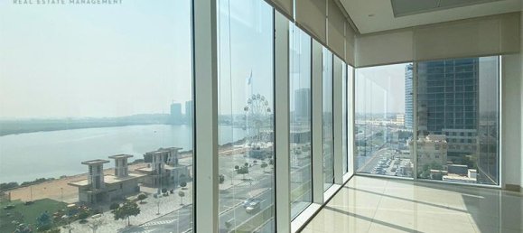 Oficina en Ras Al Khaimah, UAE 185.8 m² No. 95039 16