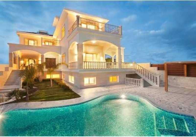 4 bedrooms House in Agios Tychonas, Cyprus No. 6656