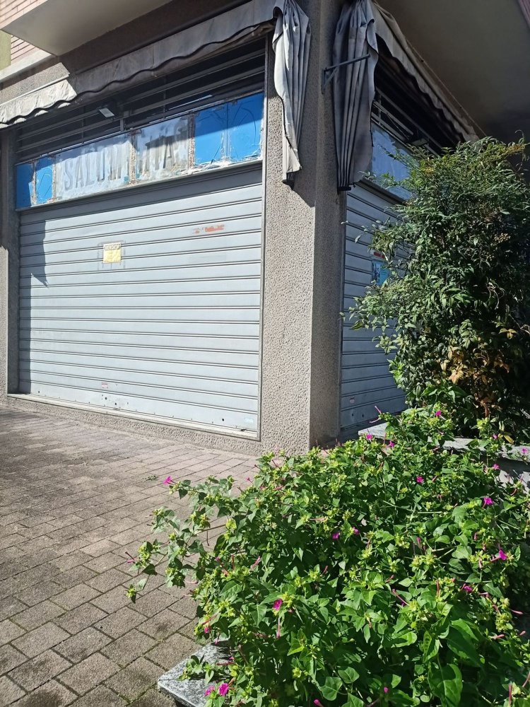 Propiedad comercial en Magenta, Italy 39 m² No. 333249