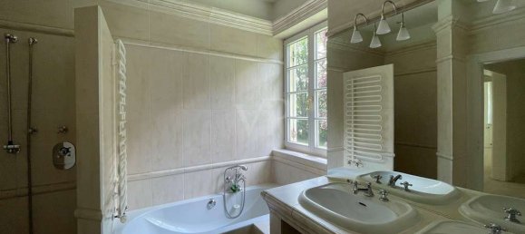 3 bedrooms House in Ravensburg, Germany No. 62635 6