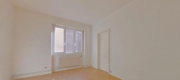 2 bedrooms Apartment in Strasbourg, France No. 91750 2