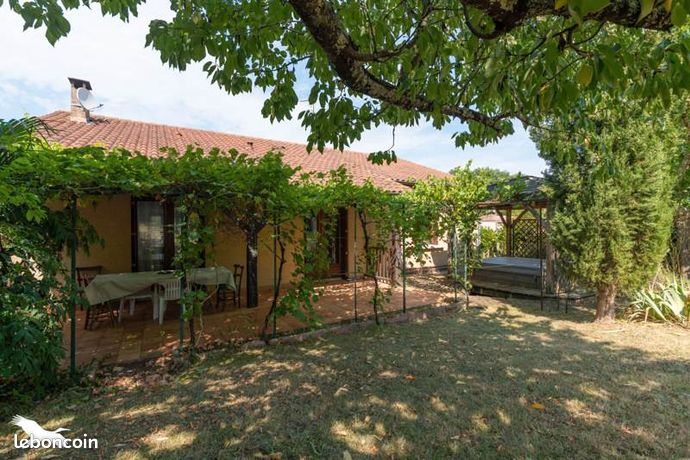 4 bedrooms House in Puy-l'Eveque, France No. 308579