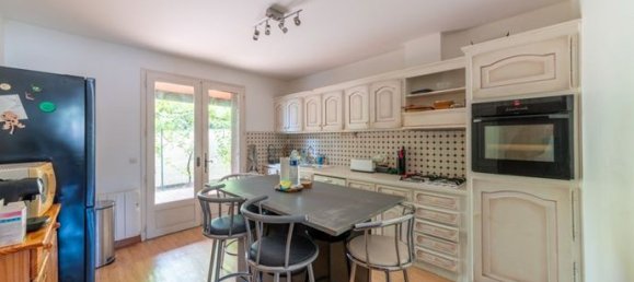 4 bedrooms House in Puy-l'Eveque, France No. 308579 5