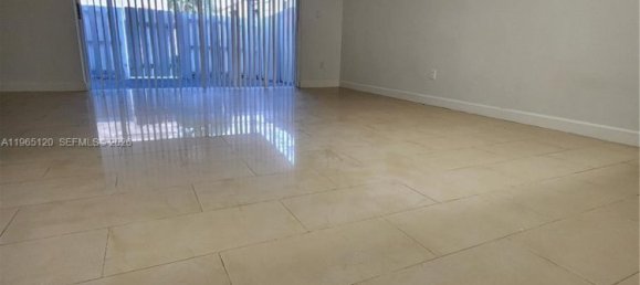 3 bedrooms Duplex for sale in Miami, Miami-Dade, Florida, USA № 614416 4
