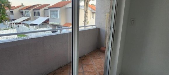3 bedrooms Duplex for sale in Miami, Miami-Dade, Florida, USA № 614416 25