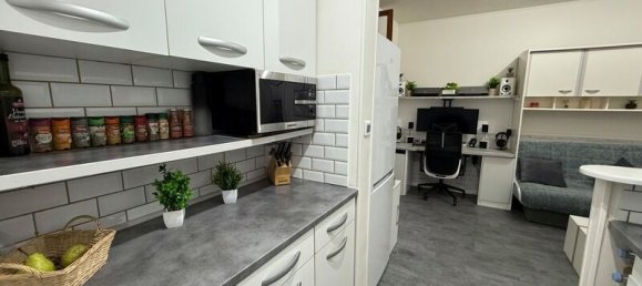 Studio in Persan, France, Nr. 352568 4