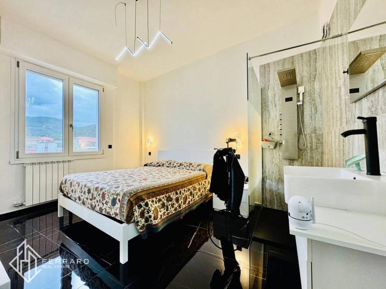 3 rooms Apartment in Spotorno, Italy No. 28369