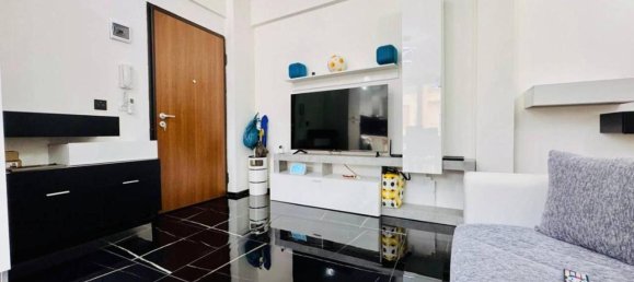 3 rooms Apartment in Spotorno, Italy No. 28369 6