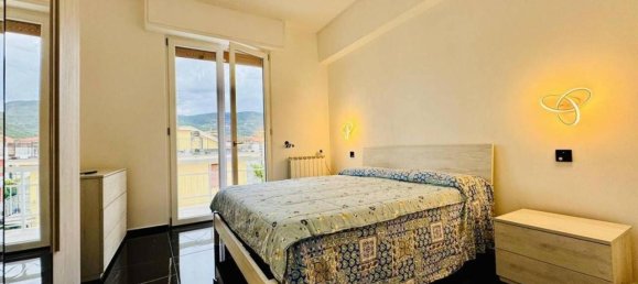 3 rooms Apartment in Spotorno, Italy No. 28369 12