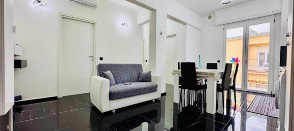 3 rooms Apartment in Spotorno, Italy No. 28369 5