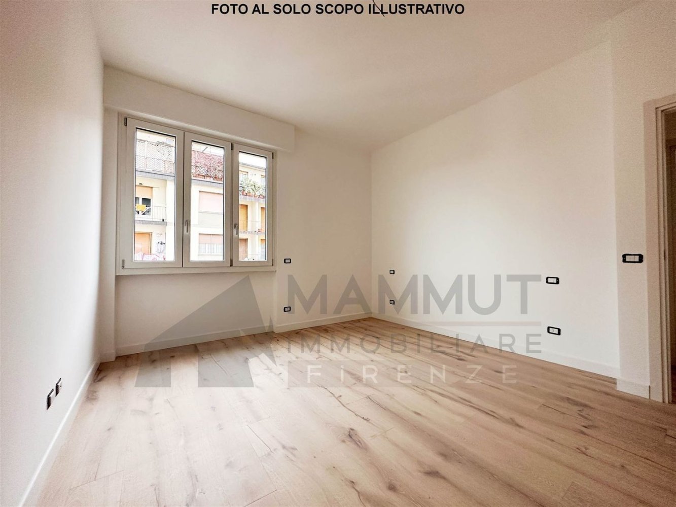 3 rooms Apartment in Florence, Italy No. 259926