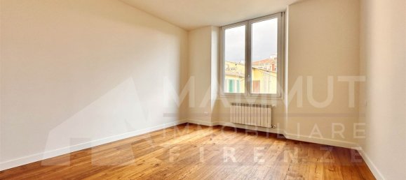 3 rooms Apartment in Florence, Italy No. 259926 4