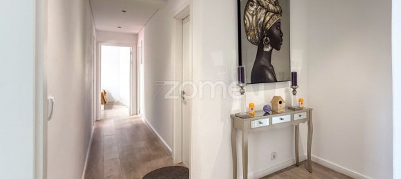 3 bedrooms Apartment in Amadora, Portugal No. 184610 2