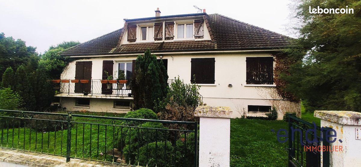 5 bedrooms House in Chatillon-sur-Indre, France No. 158742