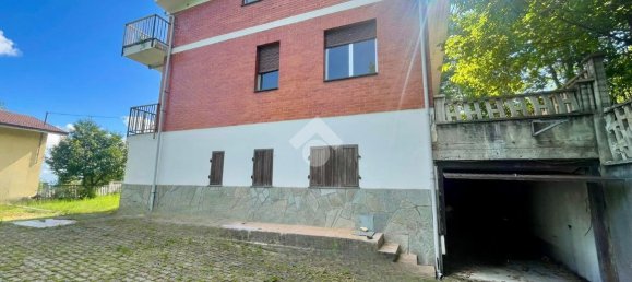 8 rooms Villa in Colleretto Castelnuovo, Italy No. 139710 2