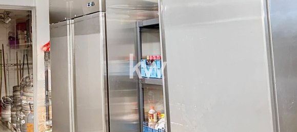 142m² Commercial property in Mauguio, France No. 294408 7