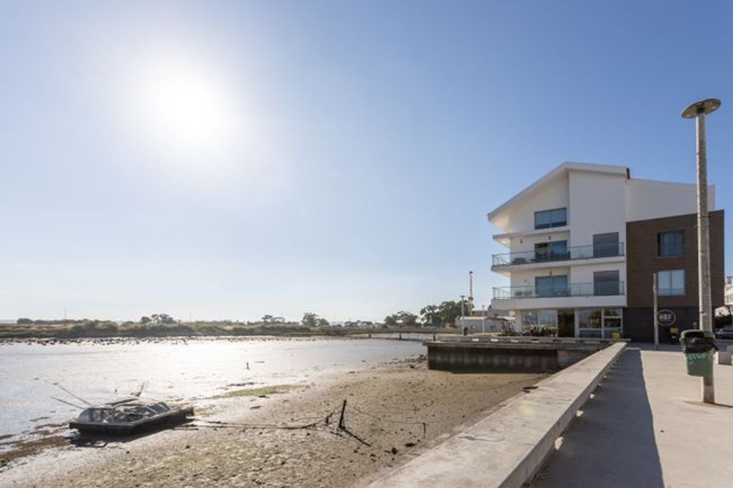 4 bedrooms Apartment in Barreiro, Portugal No. 280983