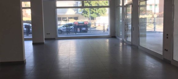 Propiedad comercial de 2 habitaciónes en Dolo, Italy No. 113586 9