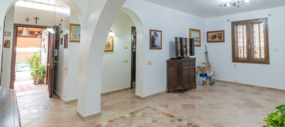 2 Schlafzimmer Villa in Palermo, Italy, Nr. 318407 14
