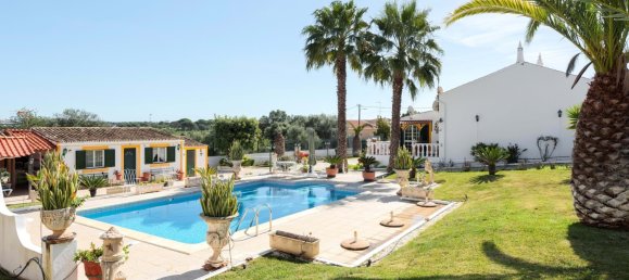5 Schlafzimmer Villa in Quarteira, Portugal, Nr. 99223 2
