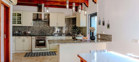 5 bedrooms Villa in Quarteira, Portugal No. 101837 17