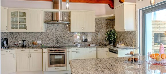 5 bedrooms Villa in Quarteira, Portugal No. 101837 16