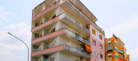 1 bedroom Apartment in Rome, Italy No. 308780 8