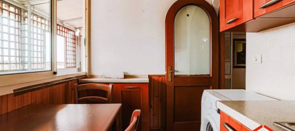 1 bedroom Apartment in Rome, Italy No. 308780 4