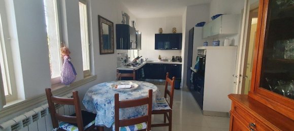 3 غرف نوم فيلا في Forte dei Marmi, Italy رقم 192220 16