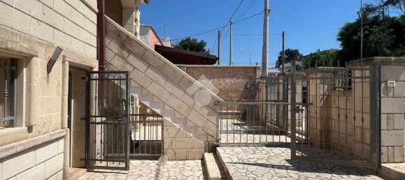 Квартира с 3 комнатами в Торричелла, Италия № 277502 31